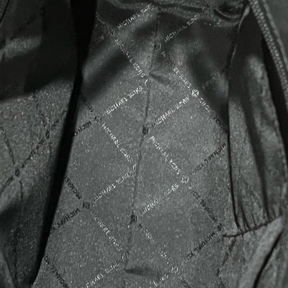 Michael Kors jet set purse large - Picture 3 of 3